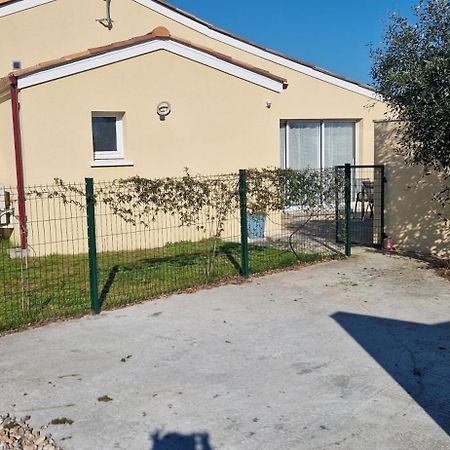 La Jolie Pradelle Villa Virsac Exterior photo